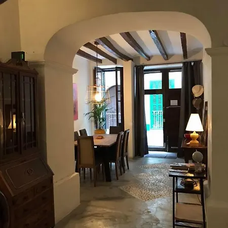 La Luna Guest house